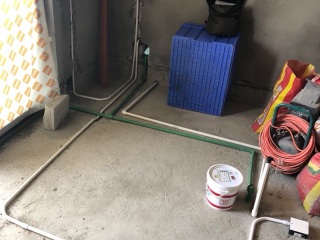 强、弱电路穿线施作