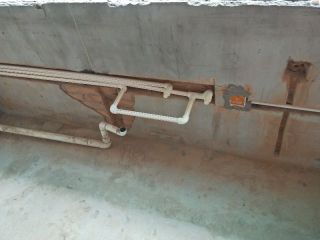 水、电管开槽施工