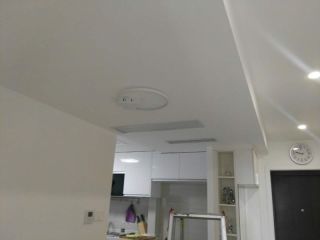 成品门及墙纸铺贴