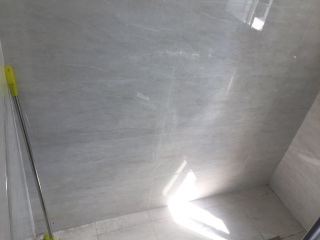 厨房、卫生间墙砖施作