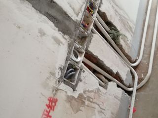 强、弱电布管穿线