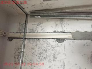 套装门、踢脚线安装