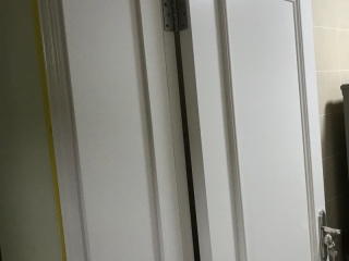 套装门、踢脚线安装