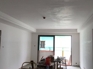 墙、顶面腻子批嵌