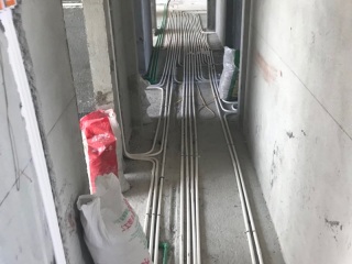 水、电管开槽施作