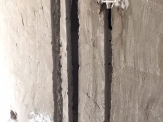 水、电管开槽施作