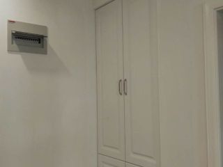 成品门及墙纸铺贴
