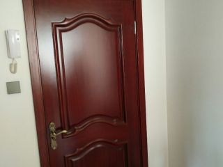 成品门及墙纸铺贴