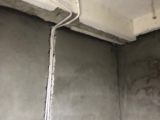 水、电管开槽施工