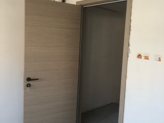 成品门及墙纸铺贴