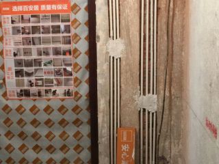 强、弱电路穿线施作