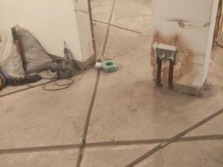 水、电管开槽施作