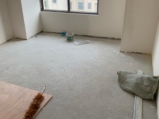 地砖铺贴及地面找平施作