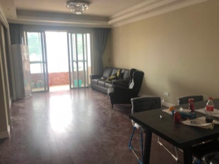 实木复合地板铺设