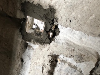 水、电管开槽施作