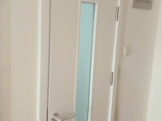 成品门及墙纸铺贴
