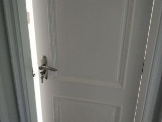 成品门及墙纸铺贴