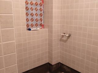 厨房、卫生间墙砖施作