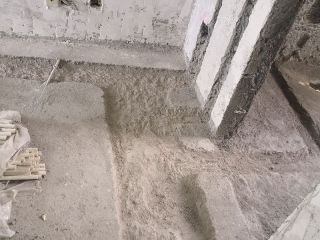 水、电管开槽施作