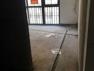 水、电管开槽施工