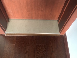 套装门、踢脚线安装