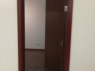 成品门及墙纸铺贴