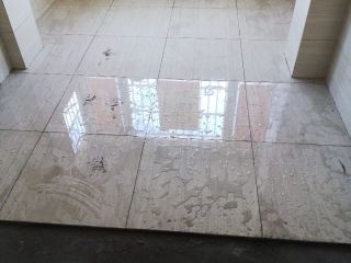 地砖铺贴及地面找平施作