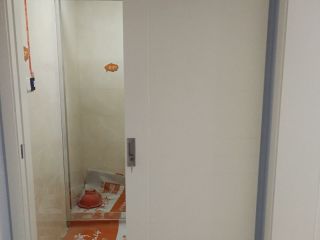 成品门及墙纸铺贴