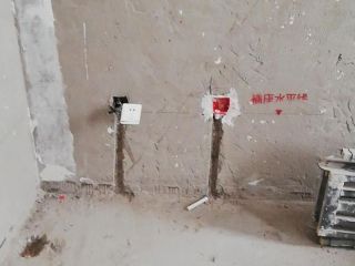 水、电管开槽施作