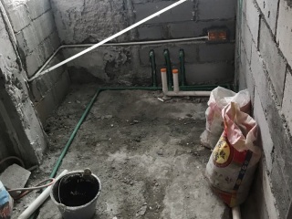 水、电管开槽施工