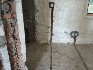 水、电管开槽施作