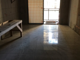 地砖铺贴及地面找平施作