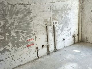 水、电管开槽施作