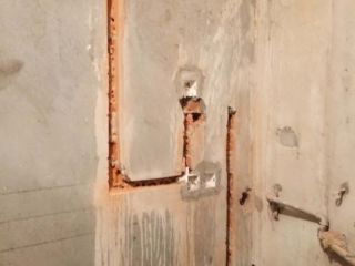 水、电管开槽施作