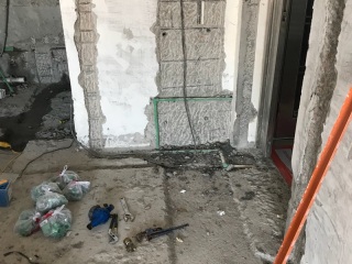 水、电管开槽施作
