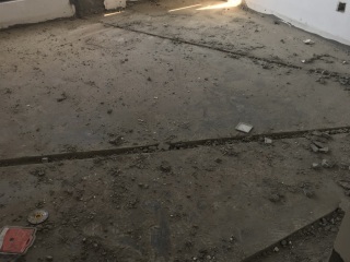 水、电管开槽施作