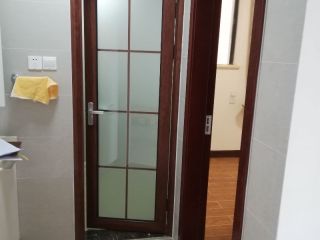 成品门及墙纸铺贴