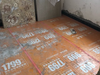 实木复合地板铺设