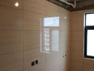 厨房、卫生间墙砖施作