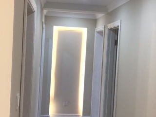 套装门、踢脚线安装