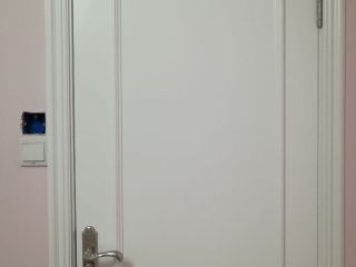 套装门、踢脚线安装