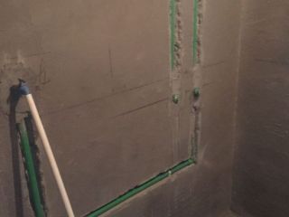 水、电管开槽施工