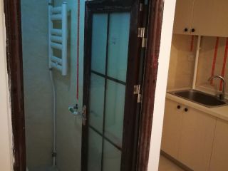 成品门及墙纸铺贴