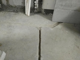 水、电管开槽施工