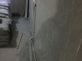 强、弱电路穿线施作
