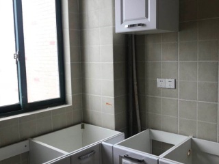 集成吊顶及橱柜柜体安装