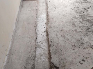 水、电管开槽施作