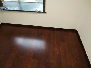 套装门、踢脚线安装