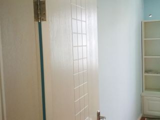 成品门及墙纸铺贴