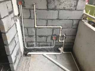 水、电管开槽施作